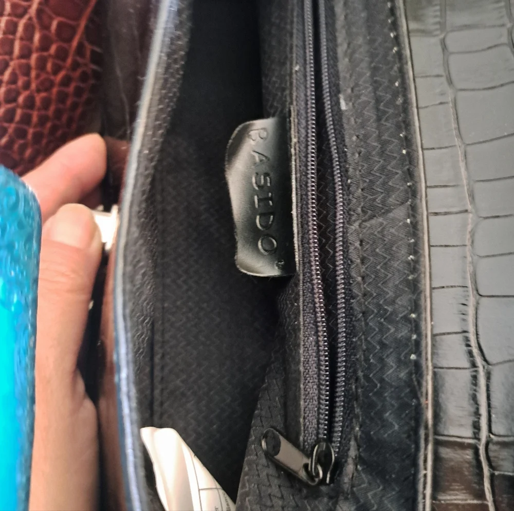 Vintage Y2K Crocodile Print Handbags - Picture 8 of 9